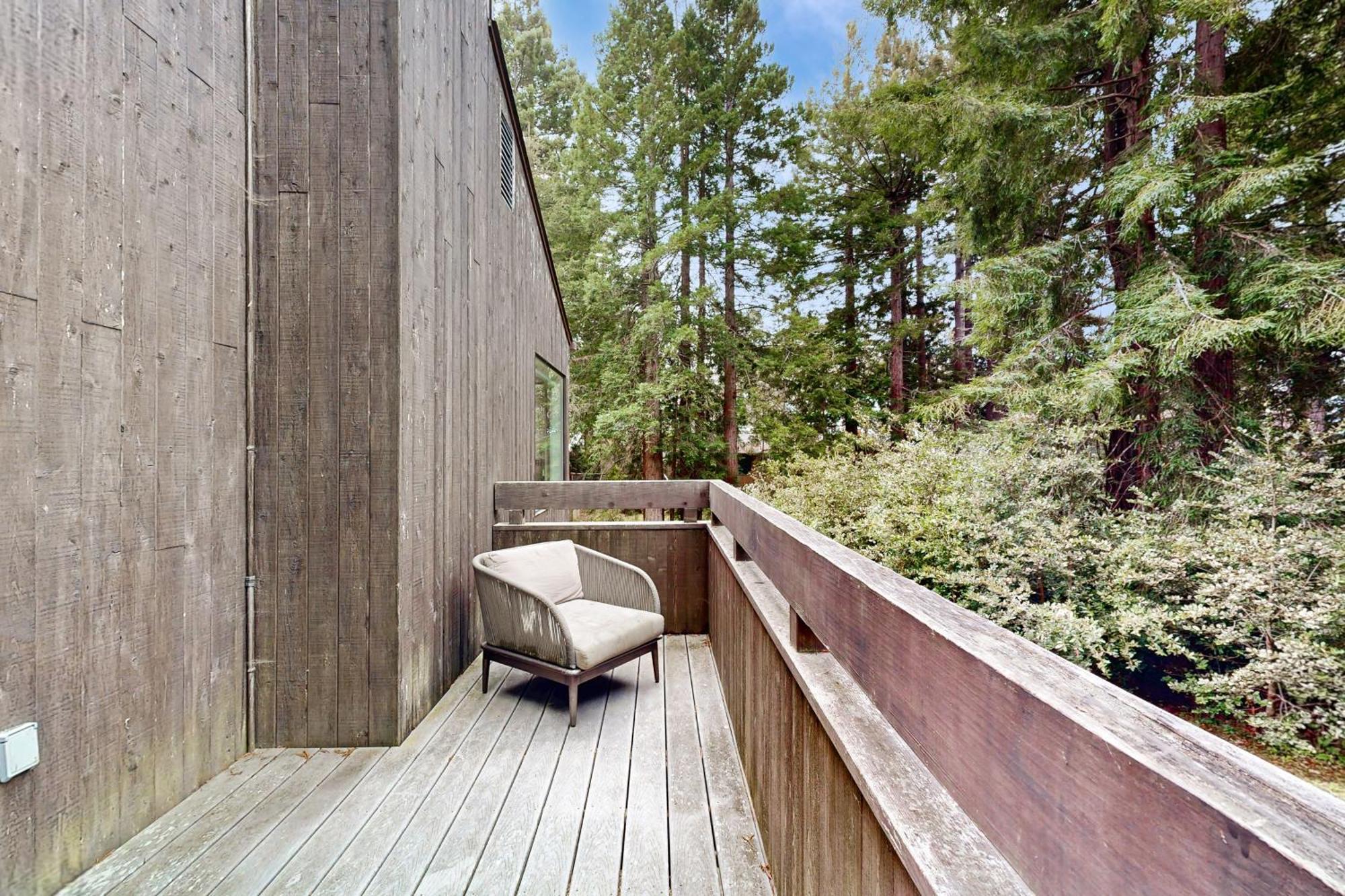 Tree House Holiday home *