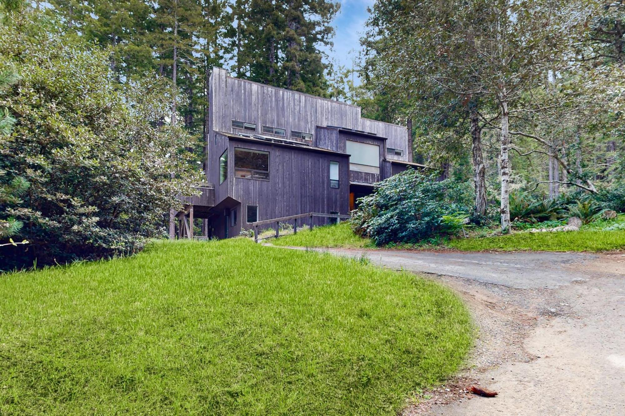 Tree House Holiday home